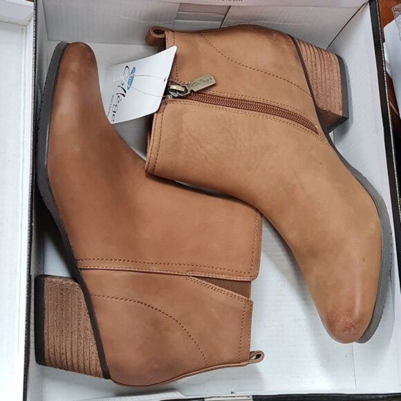 Aqua College Womens Isla Closed Toe Ankle Fashion Boots - Picture 2 of 5